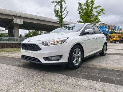 2015 Ford Focus Hatchback 1.6L Automatic Comfort, фото 1, лот 10279689
