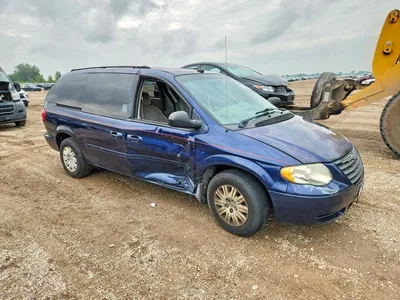 2005 CHRYSLER TOWN & COUNTRY LX, фото 4, лот 10866415