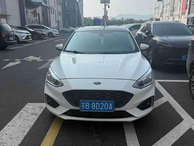 2020 Ford Focus Hatchback EcoBoost 180 Auto Trend Edition, фото 2, лот 11475964