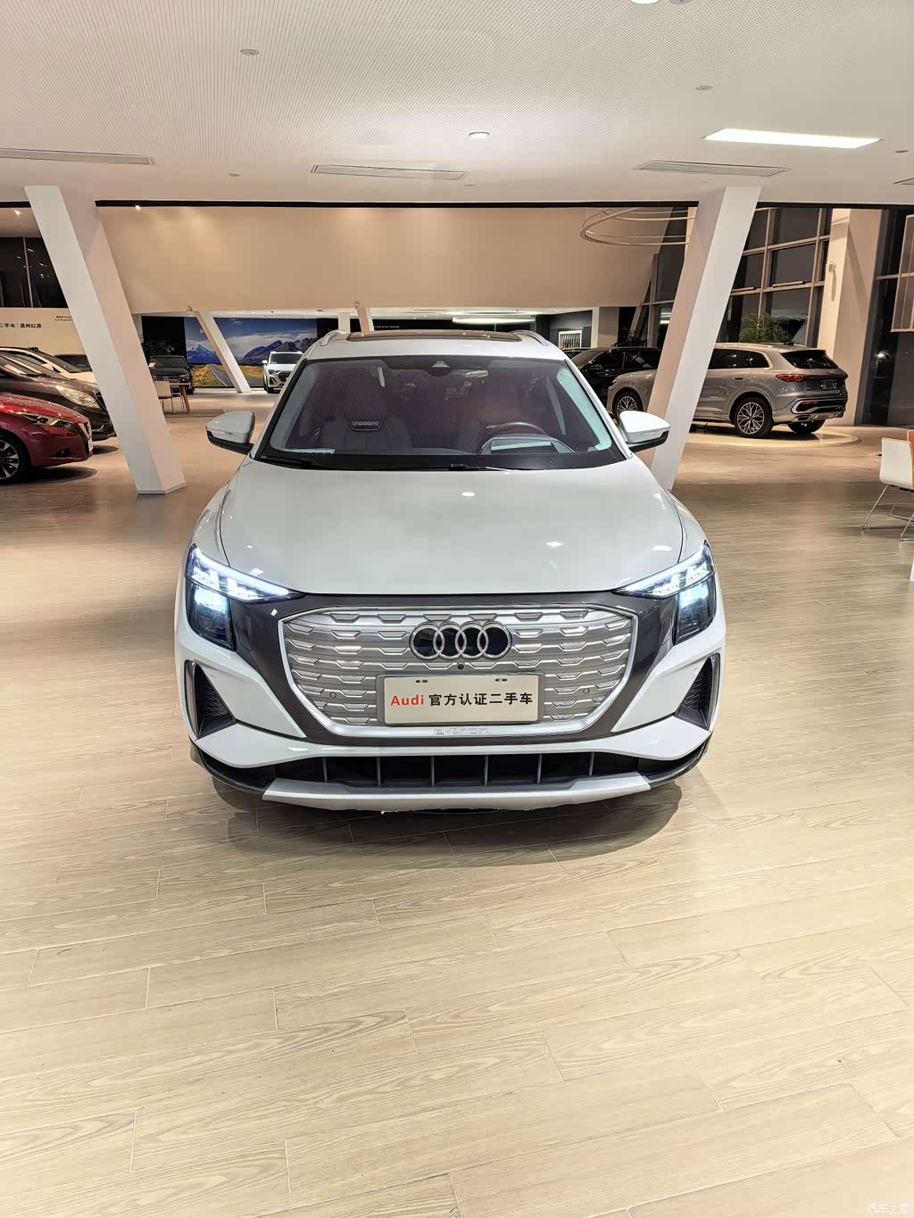 2022 Audi Q5 e-tron 40 e-tron Starlight Edition Brocade Suit Sun Chaser Version, фото 2, лот 11218065