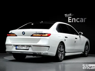 2025 BMW 7-Series 750e xDrive Design Pure Excellence, фото 1, лот 10051657