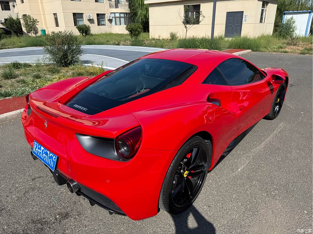 2015 Ferrari 488 GTB, фото 2, лот 10265110