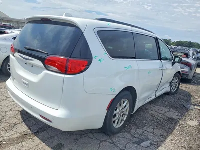 2020 CHRYSLER VOYAGER LXI, фото 3, лот 10656429