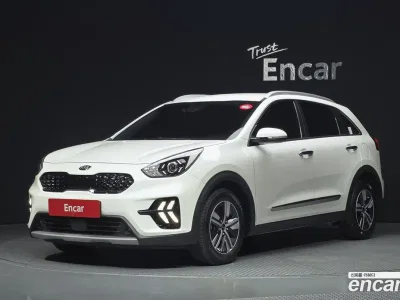 2020 Kia Niro 1.6 HEV, фото 1, лот 11410060