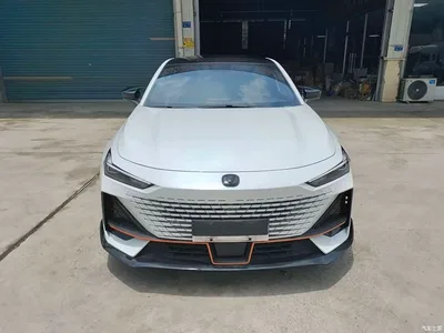 2022 Changan UNI-V 1.5T Sport Edition, фото 1, лот 10249978