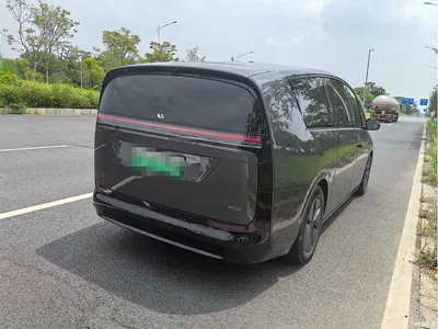 2025 Li Auto MEGA Ultra Smart Renewal Edition, фото 4, лот 10446286