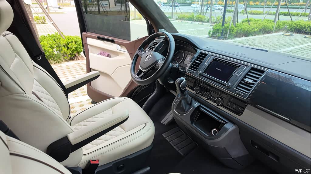 2018 Volkswagen Caravelle 2.0TSI 4WD Luxury Edition 7-Seater, фото 4, лот 10476834