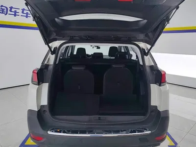 2017 Peugeot 5008, фото 4, лот 10243126