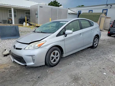 2013 TOYOTA PRIUS FOUR, фото 1, лот 10556142