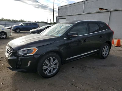 2017 VOLVO XC60 T5 INSCRIPTION, фото 1, лот 11280842