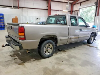 2001 CHEVROLET SILVERADO C1500, фото 3, лот 10975804