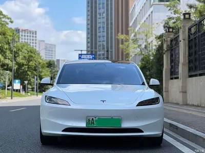 2025 Tesla Model 3 Model Year Facelift Rear-Wheel Drive, фото 2, лот 10357247