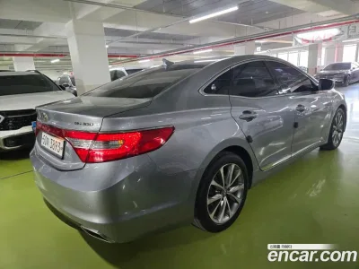 2015 Hyundai Grandeur HG300 Exclusive, фото 2, лот 10214610