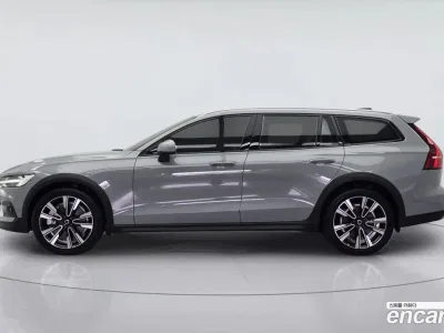2024 Volvo V60 B5 Ultimate AWD, фото 3, лот 10183605