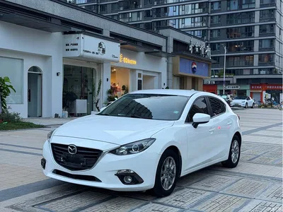 2016 Mazda Mazda3 Axela Hatchback 1.5L Manual Comfort, фото 1, лот 11247550