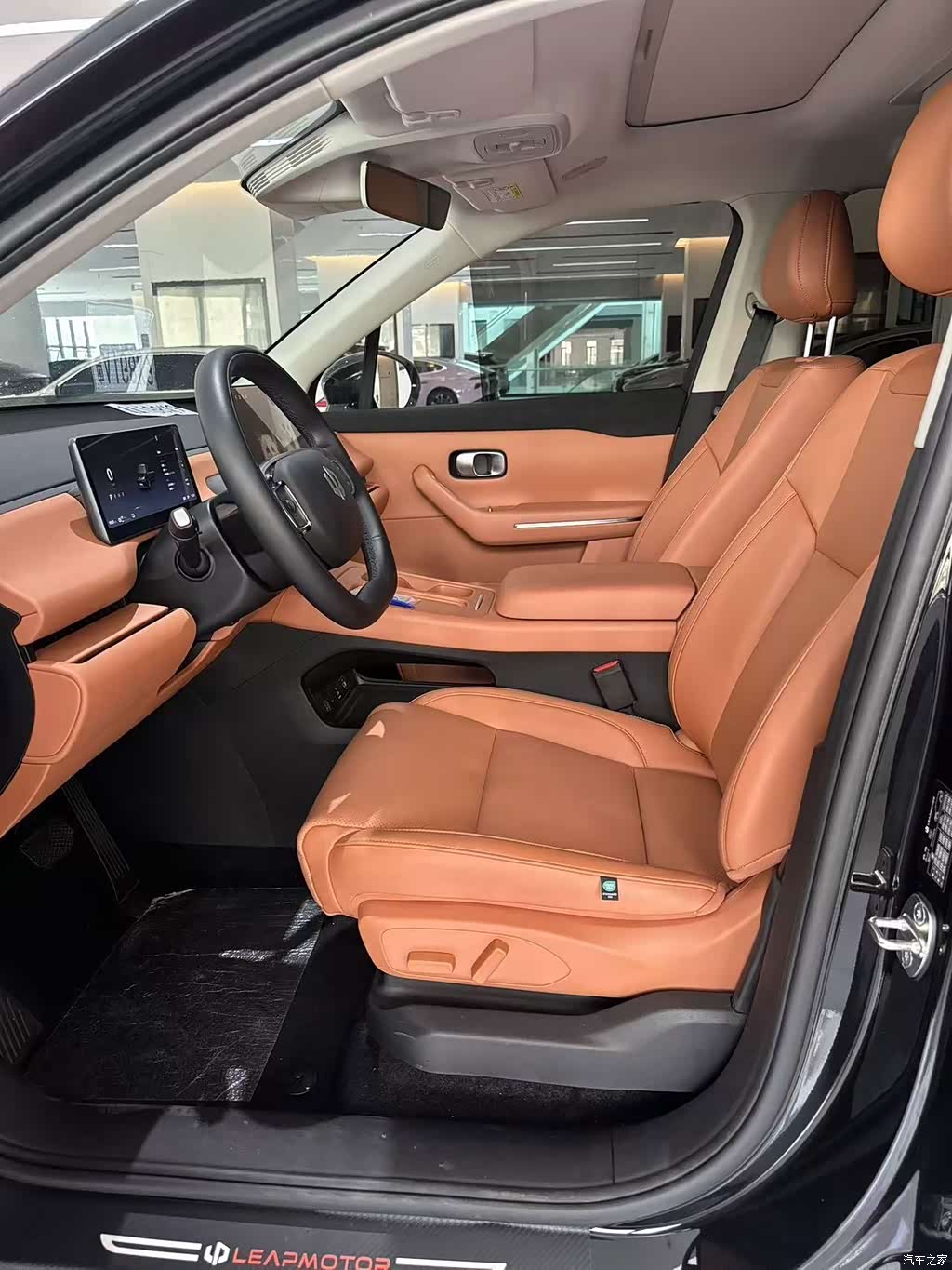 2024 Leapmotor C16 Pure Electric 520 Premium Edition, фото 4, лот 11135983