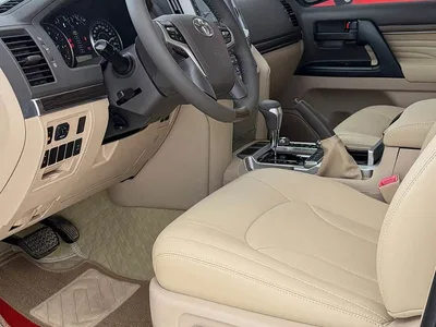2015 Toyota Land Cruiser (Import) 4.0L V6 Middle East Low Configuration Edition, фото 4, лот 10318444
