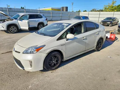2014 TOYOTA PRIUS, фото 1, лот 10538395