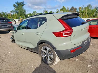 2024 VOLVO XC40 PLUS, фото 2, лот 10877044