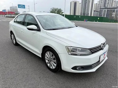 2014 Volkswagen Sagitar Facelift 1.6L Automatic Comfort, фото 3, лот 10458956