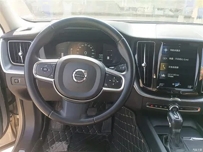 2020 Volvo XC60 T5 4WD Intelligent Comfort Luxury Edition, фото 4, лот 10367979
