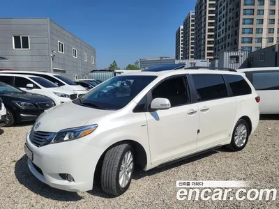 2017 Toyota Sienna 3.5 AWD, фото 2, лот 10034945