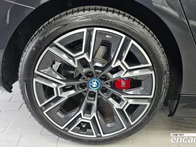 2025 BMW 5-Series 530e xDrive M Sport Pro, фото 4, лот 10050128