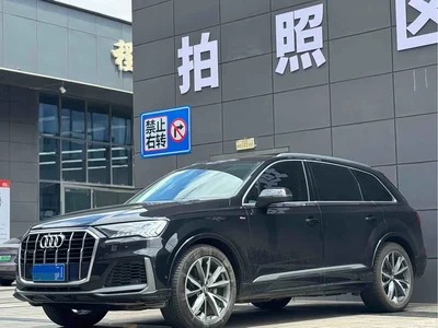 2020 Audi Q7 55 TFSI quattro S line Sport, фото 1, лот 10239490