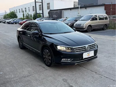 2017 Volkswagen Passat 330TSI DSG Luxury, фото 3, лот 10442783