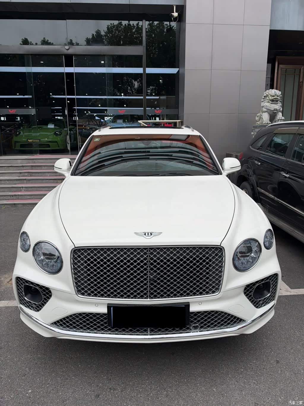 2022 Bentley Bentayga 4.0T V8, фото 2, лот 11204823
