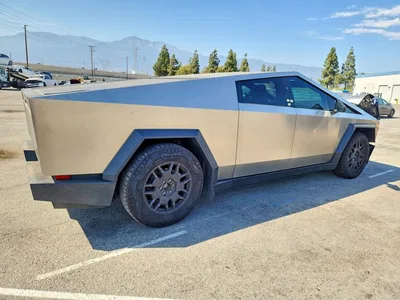 2024 TESLA CYBERTRUCK, фото 3, лот 10853484
