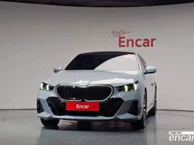 2026 BMW 5-Series 530e M Sport, фото 3, лот 10528159