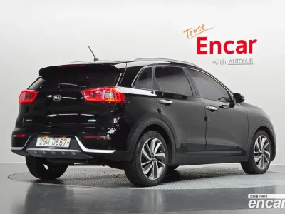 2017 Kia Niro Prestige, фото 2, лот 11547986