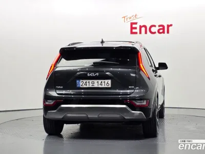 2023 Kia Niro Signature, фото 4, лот 10073681
