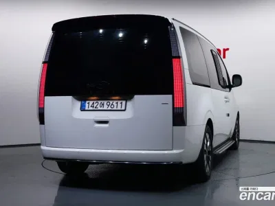 2025 Hyundai Staria 4WD Lounge 7-Seater, фото 4, лот 10209421