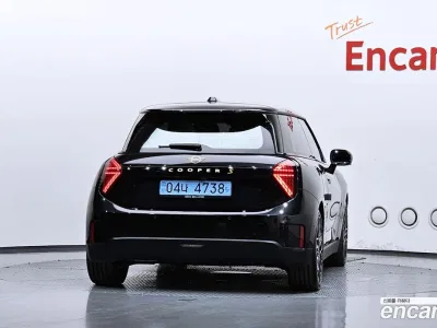 2024 Mini Cooper SE Favoured, фото 4, лот 10142890