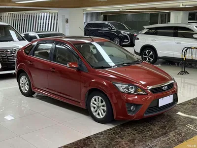 2012 Ford Focus Hatchback Classic 1.8L Auto Fashion, фото 3, лот 10510550