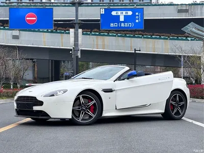 2017 Aston Martin V8 Vantage 4.7L S British Limited Convertible, фото 1, лот 10242212