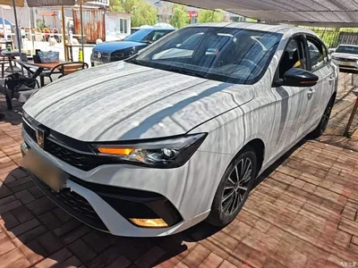 2021 Roewe i5 1.5L CVT Platinum Edition, фото 1, лот 10341239