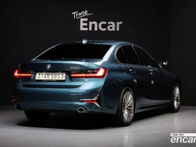 2021 BMW 3-Series 320i Luxury, фото 1, лот 10043790