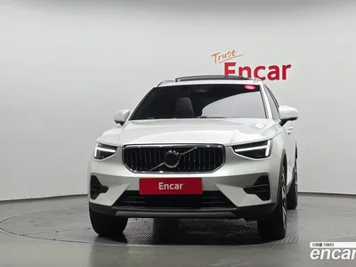 2024 Volvo XC40 B4 Ultimate Bright, фото 3, лот 10201937