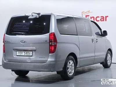 2013 Hyundai Starex 5-Seater VAN, фото 1, лот 10192634