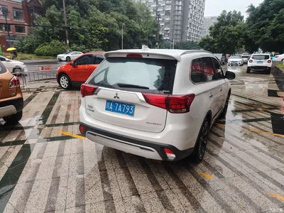 2019 Mitsubishi Outlander 2.4L 4WD Deluxe Edition 7-Seater China VI, фото 2, лот 11134179