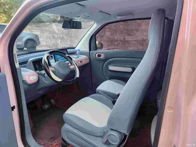 2025 Besturn Bestune Pony 222km Lightning Horse, фото 4, лот 10408925
