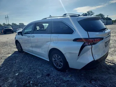 2022 TOYOTA SIENNA XLE, фото 2, лот 10531515