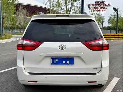 2017 Toyota Sienna 3.5L 2WD SE, фото 4, лот 11460968