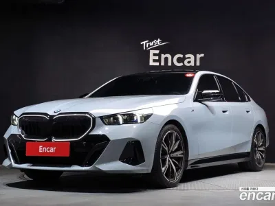 2024 BMW 5-Series 530i xDrive M Sport, фото 1, лот 10057845