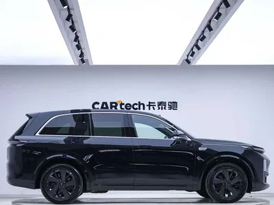 2025 Li Auto Li L8 Pro Smart Renewal Edition, фото 3, лот 10825851