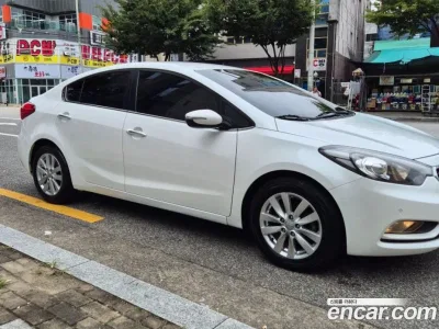 2015 Kia K3 Trendy, фото 1, лот 10055275
