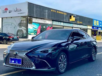 2025 Lexus ES 200 Ultimate Edition, фото 1, лот 10315501